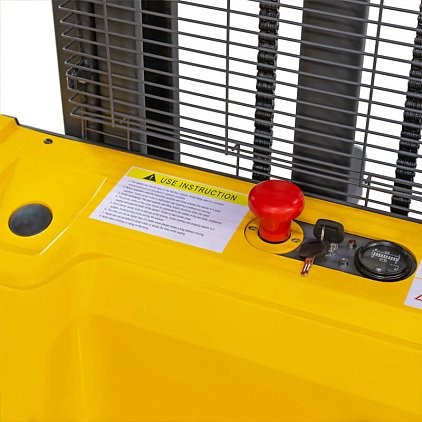 Штабелер электрический самоходный CDD15R-E (N) (1500 кг; 3,3 м; 24В / 105Ач) SMARTLIFT (SMART) купить в Екатеринбурге