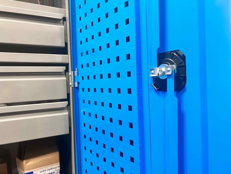 Шкаф инструментальный TNC 180.S4 купить в Екатеринбурге Шкаф инструментальный TNC 180.S4 купить в Екатеринбурге