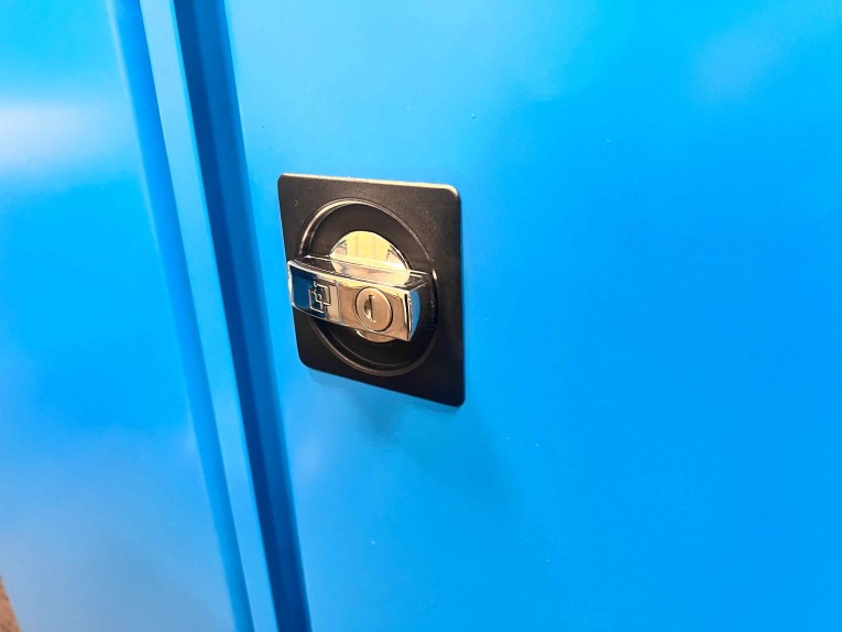 Шкаф инструментальный TNC 181.4B1.2S1 купить в Екатеринбурге Шкаф инструментальный TNC 181.4B1.2S1 купить в Екатеринбурге