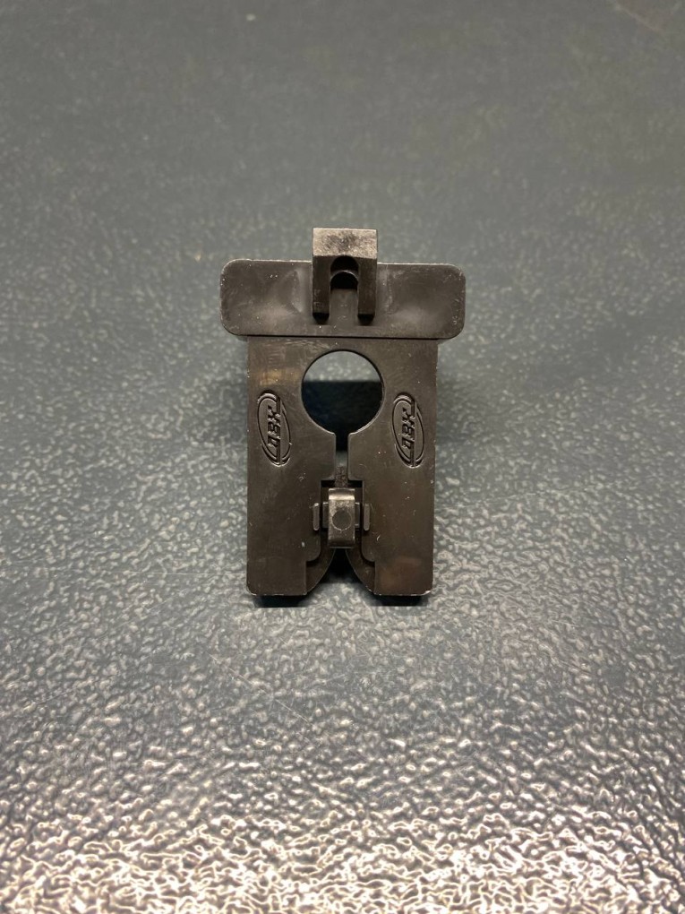 Крючок двойной 38 мм купить в Екатеринбурге