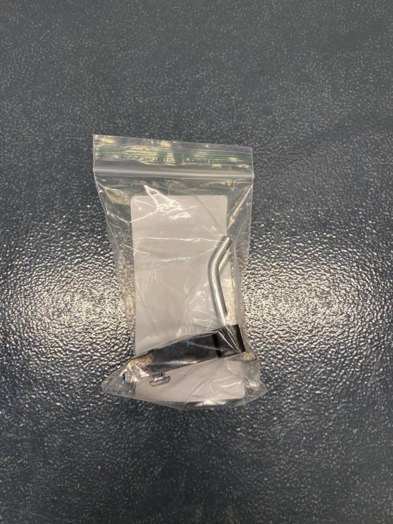 Крючок двойной 38 мм купить в Екатеринбурге