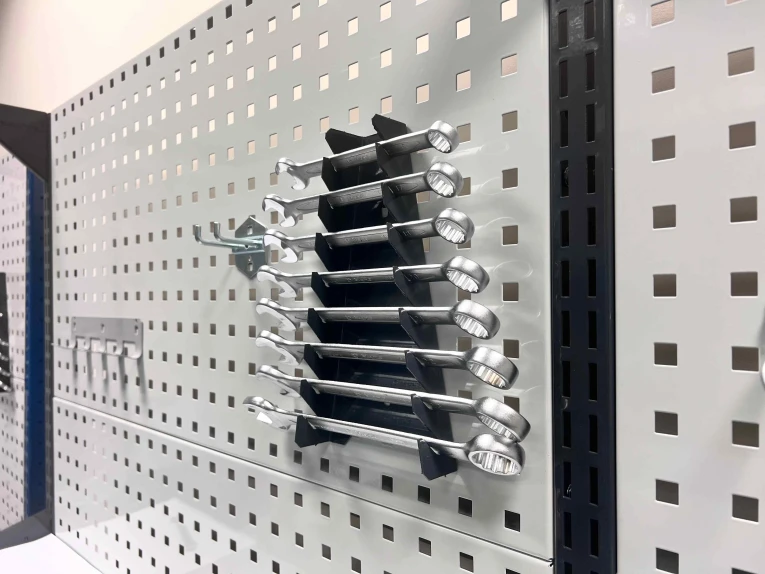 Стол-верстак Craft 2202.S7L25.24 купить в Екатеринбурге Стол-верстак Craft 2202.S7L25.24 купить в Екатеринбурге