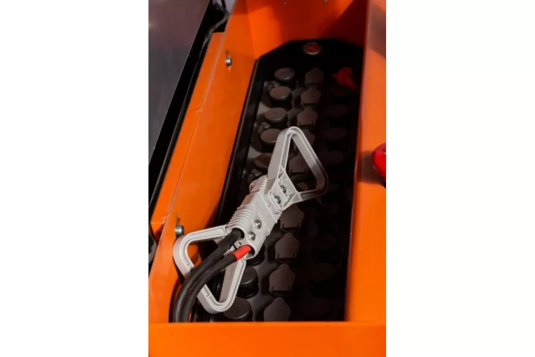 Штабелер электрический самоходный 1,6 т - 4,6 м Вилы: 1150 , АКБ Свинцово - кислотная, CL1646GP SIBLINE купить в Екатеринбурге Штабелер электрический самоходный 1,6 т - 4,6 м Вилы: 1150 , АКБ Свинцово - кислотная, CL1646GP SIBLINE купить в Екатеринбурге